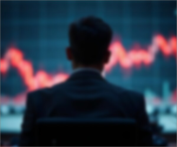 Stocks Fall as Multiple Risks Collide