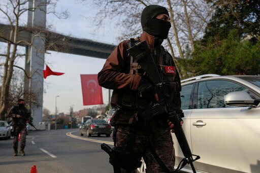 Turkish Anti-terror Police Conduct More Raids in Club Probe