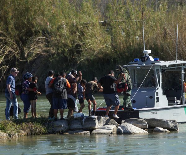 ACLU Revives Legal Challenge to Block Asylum Seekers Due to COVID