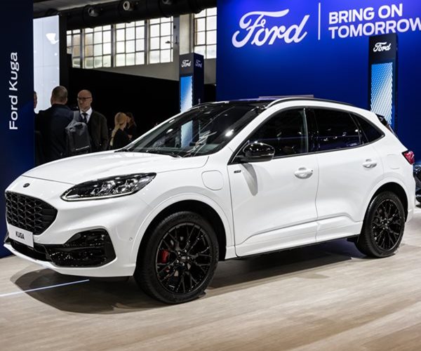 Ford to Keep AM Radio in 2024 Models