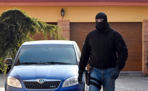 The Latest: FBI Helping Slovakia over Slaying of Journalist