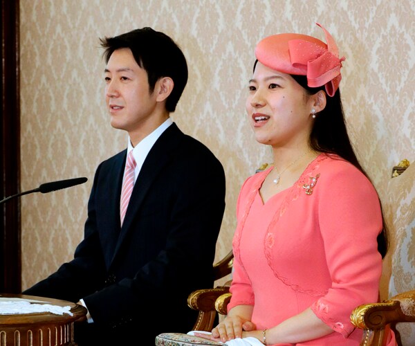 Princess Ayako, Fiance Make Public Announcement of Engagement