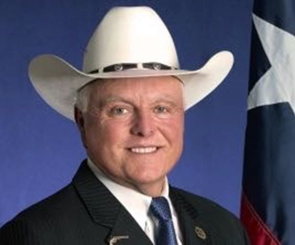 Top Texas Official Won't Apologize for Muslim-bombing Post