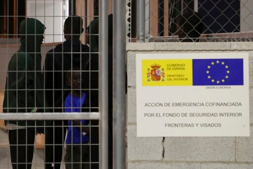 Spain Rescues More than 200 Migrants Heading to Europe