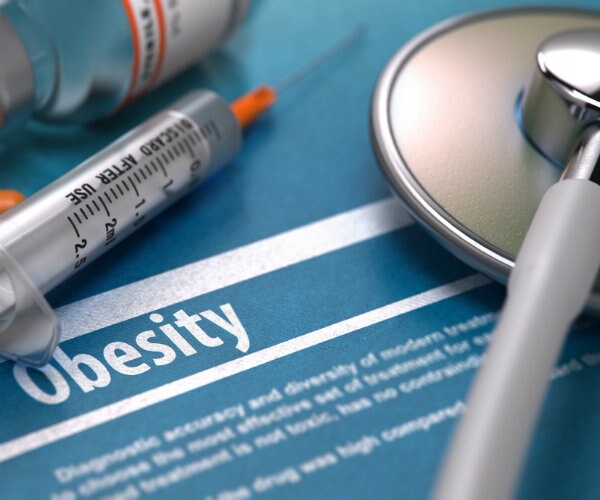 Screen Kids, Teens for Obesity, Experts Say