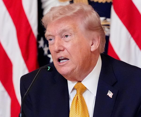 Trump: US Levels Iran Mine Ships in Hormuz