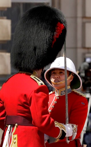 First Woman Leads UK Changing of the Guard Ceremony