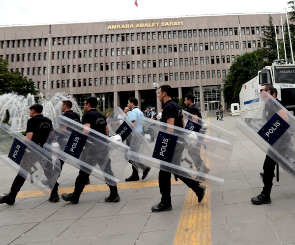 Turkey Suspends Police Officers; 12,801 Suspected of Gulen Links