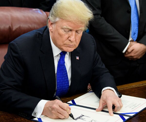 president donald trump in the oval office