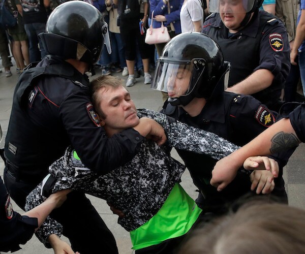 Khodorkovsy Hails WH's First Condemnation of Kremlin Crackdown