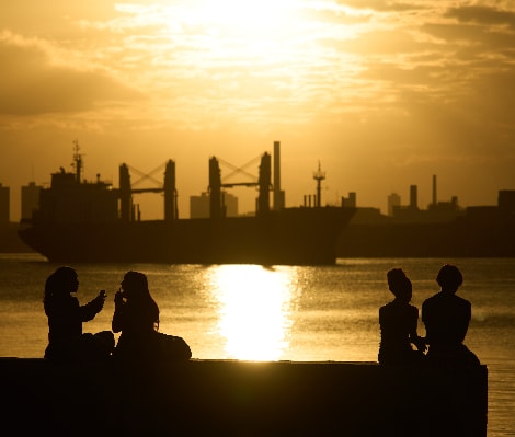 Lawmakers Urge Trump to Tighten the Screws on Cuba