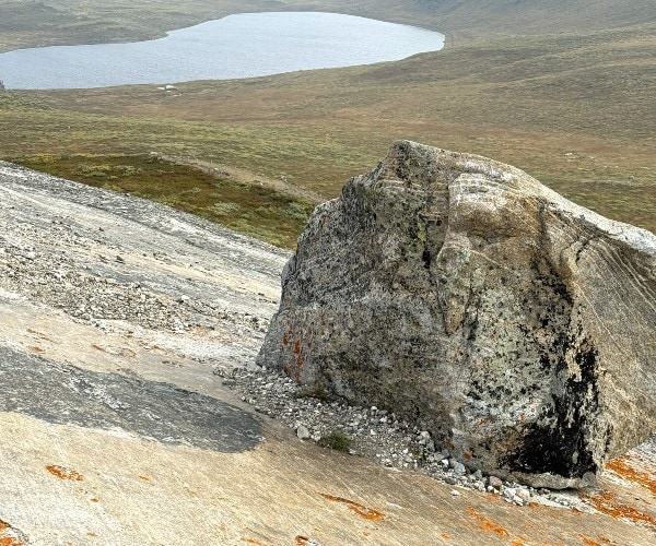 overseas island nation minerals natural earth byproducts and phenomena 