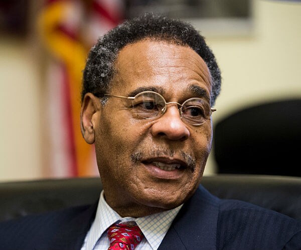 Cleaver Blasts Trump for Alleged Reference to John Lewis in Speech