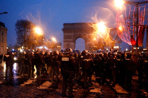 French Interior Minister to Meet Police Union Reps