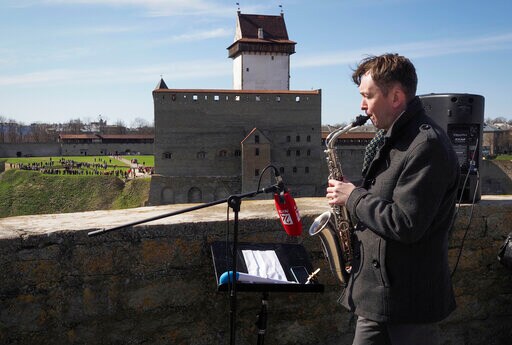 Musicians Blend Jazz Rhythms across Estonia-Russia Border