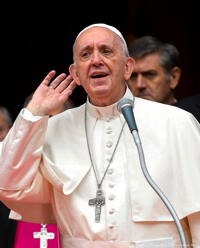 Pope in Bologna Breaks Bread with Migrants, Urges Hope