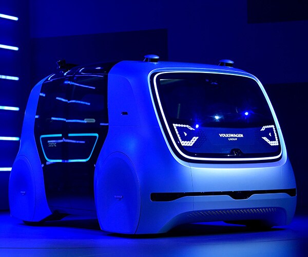 Self-Driving Cars Will Kill Manufacturing and Repair Jobs