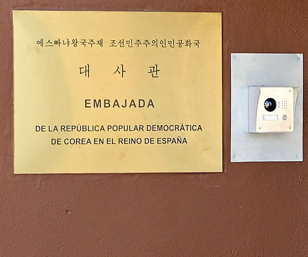US Arrests Ex-Marine Connected to NKorea Embassy Raid in Spain