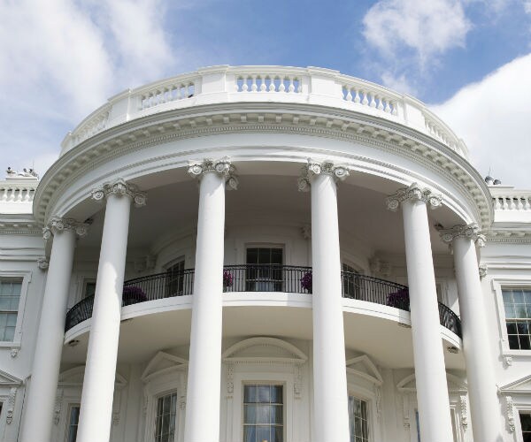 a closeup of the white house is shown