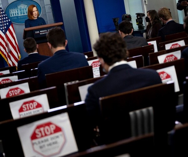 WH Limits Size of Gatherings Due to Omicron Surge