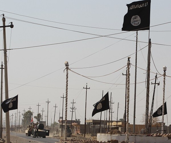 Without Common Enemy, US Allies in Mideast Fight Each Other