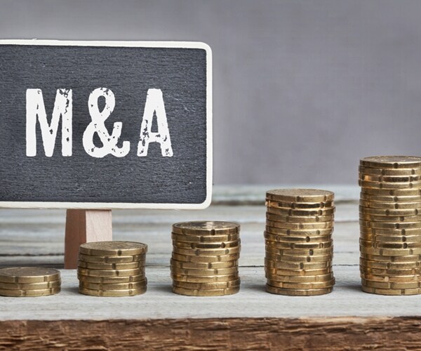 AT&T Lawsuit Threatens to Chill 2017's Last-Minute M&A Revival