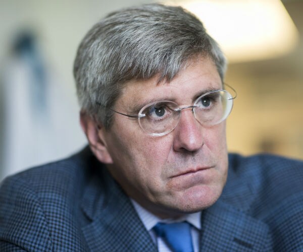 Stephen Moore Slams 'Catastrophic' Spending Bill, Electric Car Plan