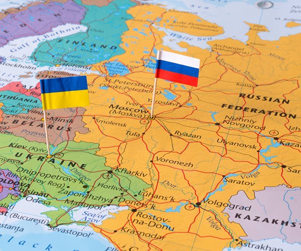 map showing russian and ukrainian flags as pinpoints