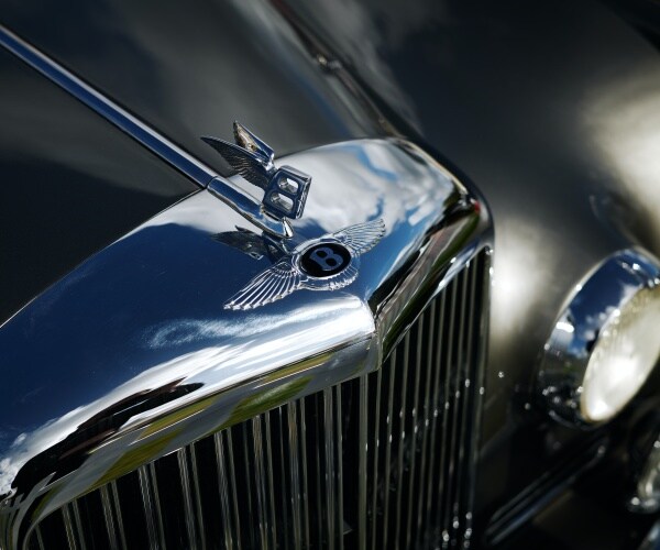 Bentley Motors Says It'll Go All Electric by 2030