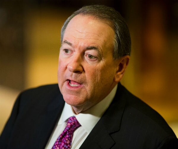 Huckabee Backs Plan to Help Va. Town Where Daughter Was Booted From Restaurant