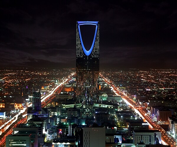 Saudi Key Rate Climbs to 2009 High as Funding Squeeze Tightens