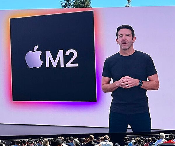 Apple Taps John Ternus as CEO, Tim Cook as Executive Chairman