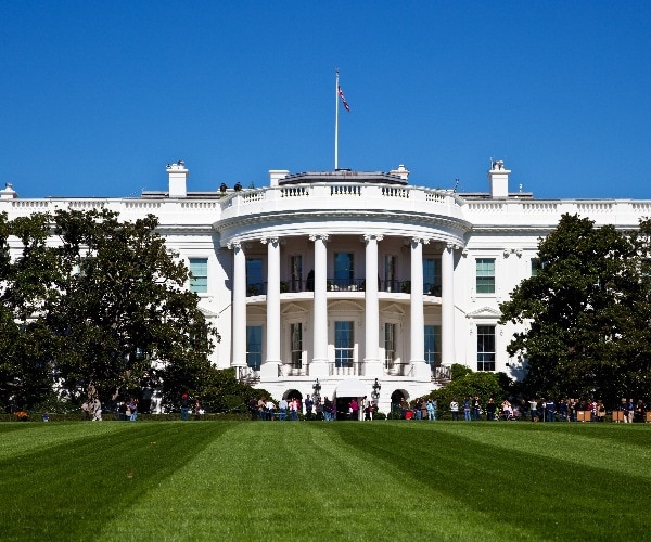 Trump Set to Miss Required Deadline for 2021 Refugee Quota