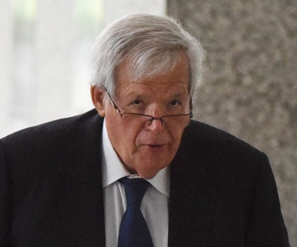 Hastert Closes PAC, Moves $10,000 to Defense Fund