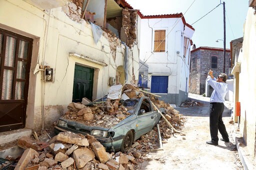 Greece Declares State of Emergency on Quake-hit Island