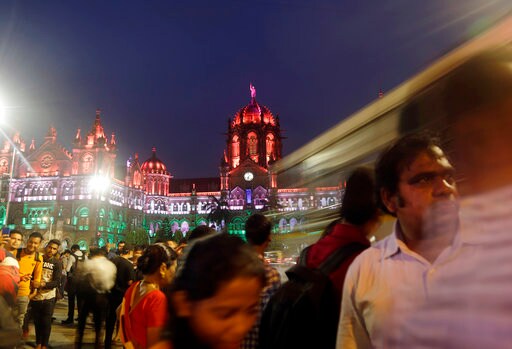 Modi Says India Will Send Manned Flight into Space by 2022