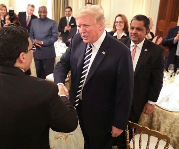 Trump to Face Tough Crowd at G-7 Amid Tariff Fight