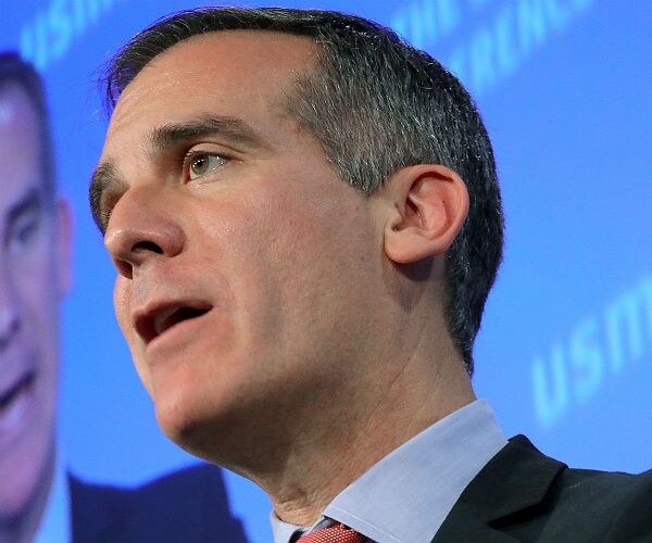 LA Mayor Uses Hollywood Creds to Fuel 2020 Presidential Bid