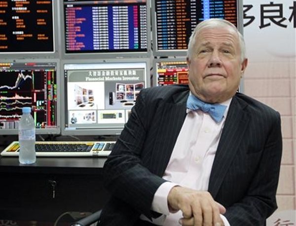 Jim Rogers: Yellen 'Doesn't Know What She's Doing,' Should Abolish Fed