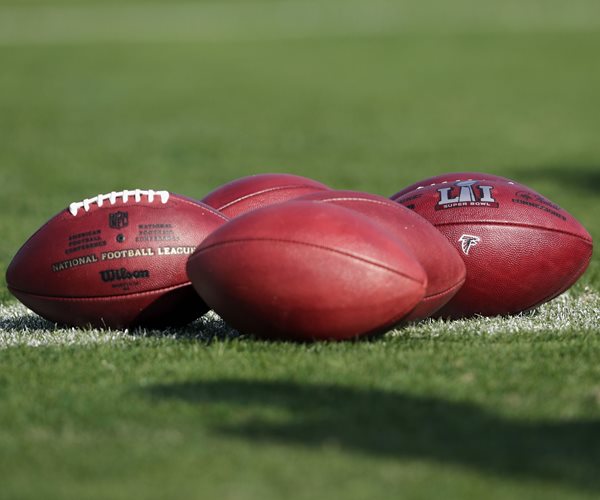 NFL: League Denies Misuse of Painkillers Described in Court Filings