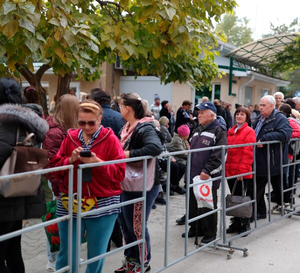 Ukraine Attacks Russia's Hold on Southern City of Kherson