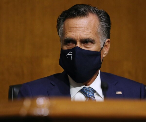 sen mitt romney meeting mask