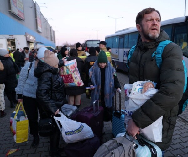 Airbnb Offers Free, Temporary Housing to Up to 100K Ukrainian Refugees