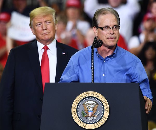 Indiana Challenger Braun: Incumbent Sen. Donnelly Hasn't Backed Trump on Any Important Legislation
