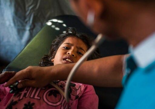 4 Days after Indonesia Quake, Injured Struggling for Help