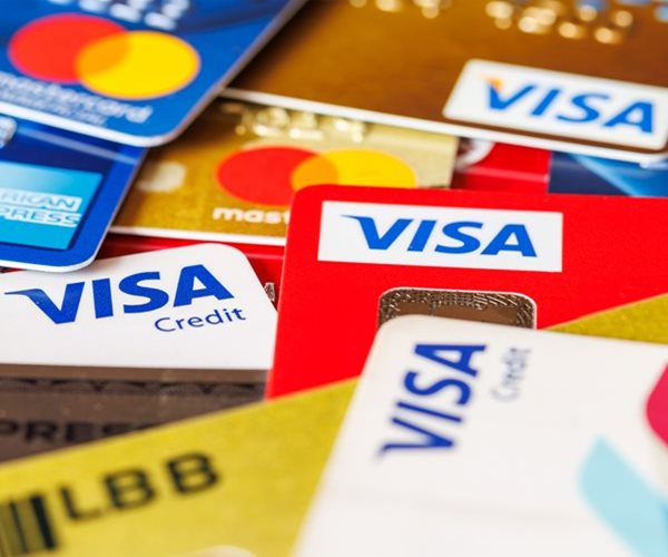 Visa to Lay Off 1,400 by Year-End