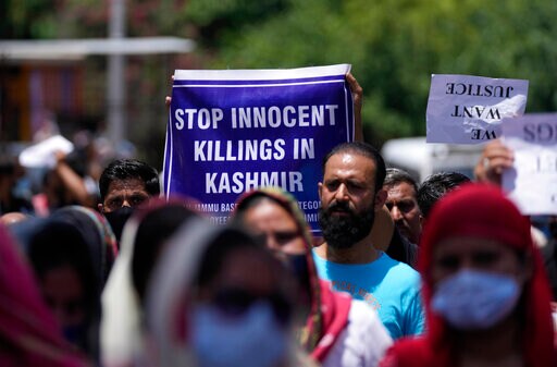 Hindu Banker and a Worker from India Fatally Shot in Kashmir