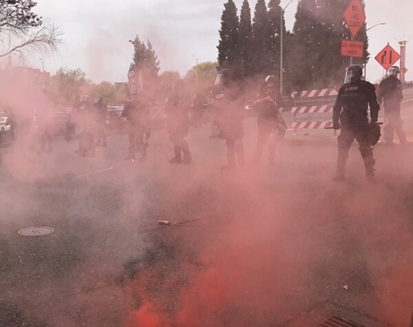 Police in Oregon End Portland March as Anarchists Set Fires