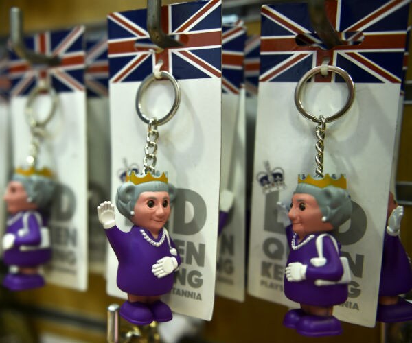 Queen Elizabeth II Marks Record 65 Years on Throne