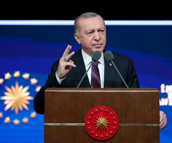 Turkey Ready to Offer Military Training to Syria If New Administration Requests, Minister Says